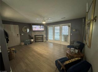 5501 Hornaday Rd UNIT E, Greensboro, NC 27409