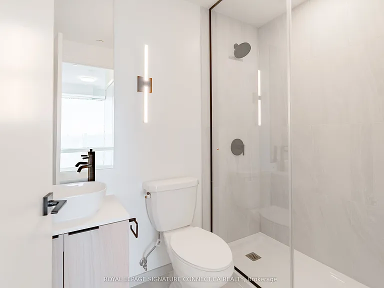 1185 Dupont St #1018 — Photo 21