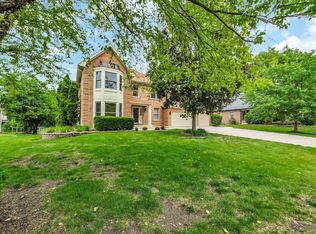 720 Olive Pkwy, Bartlett, IL 60103