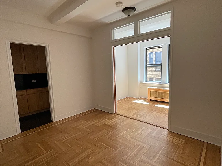 175 W 79th St #11A — Photo 8