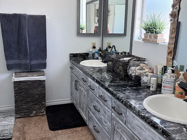 493 Chelsea Dr — Photo 14