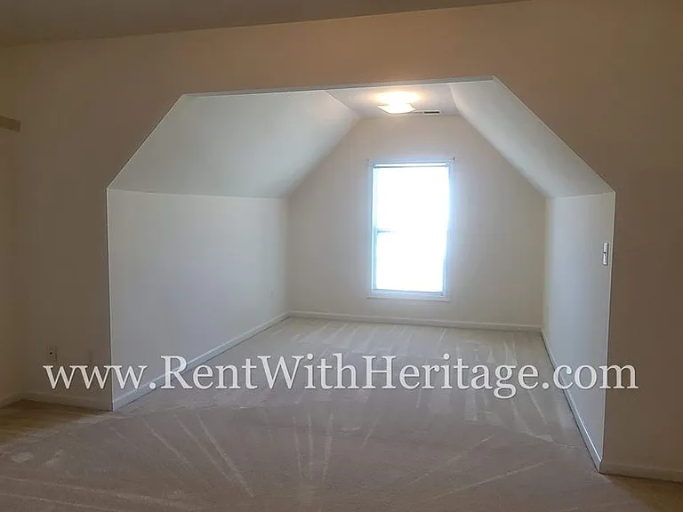 6484 Barkston Trce — Photo 38