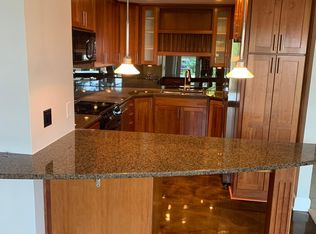 200 W 49th St #201, Kansas City, MO 64112