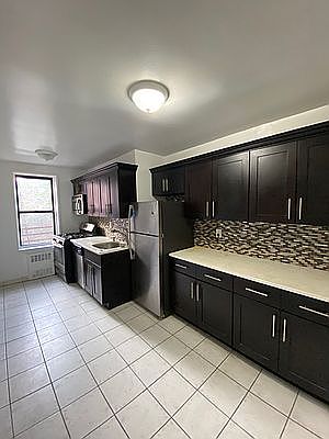 4th image of 86-25 Whitney Ave #5D