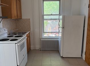 1650 John St APT 1, Fort Lee, NJ 07024