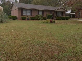 3915 W Oak Dr, Macon, GA 31210