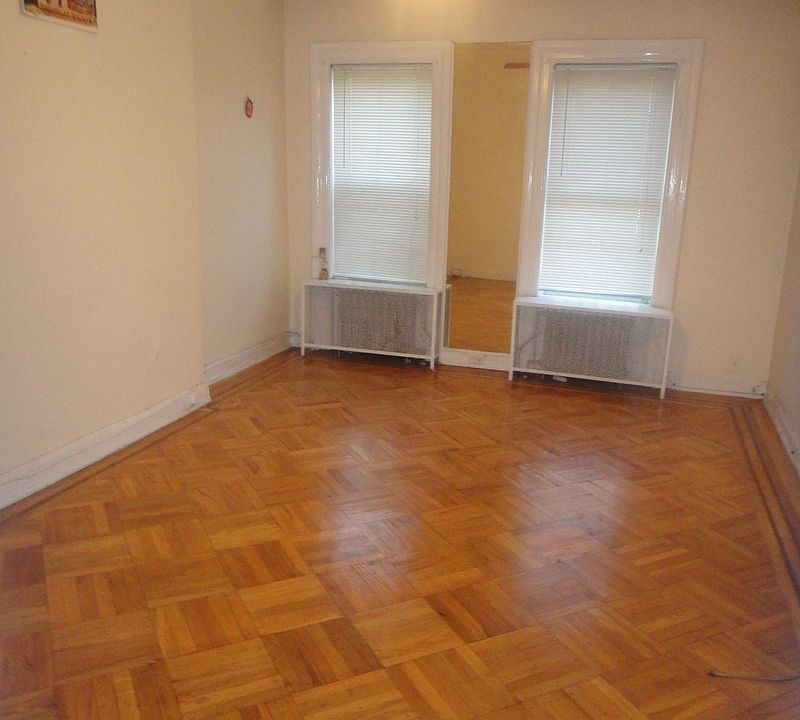 2nd image of 453 50th St