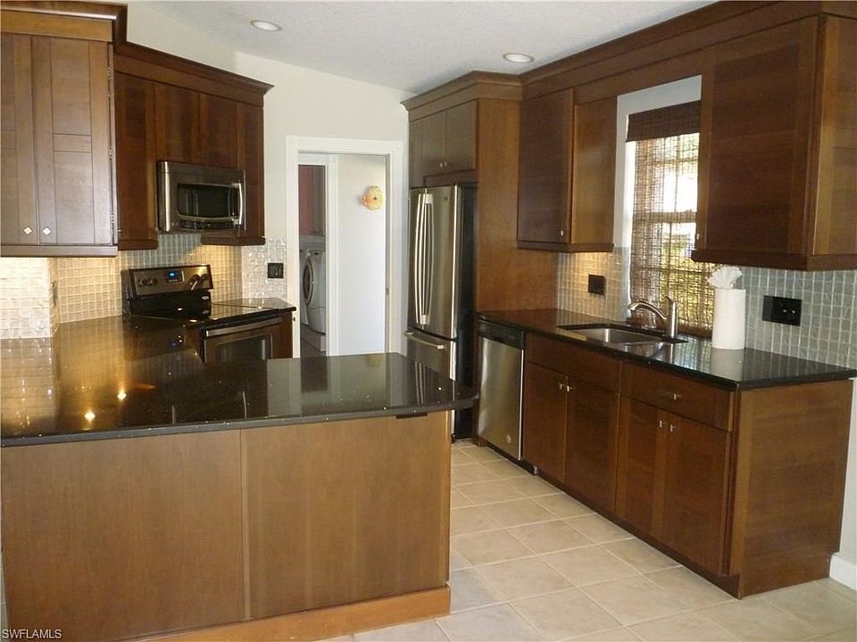 1st image of 5821 Drummond Way