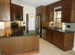 5821 Drummond Way, Naples, FL 34119