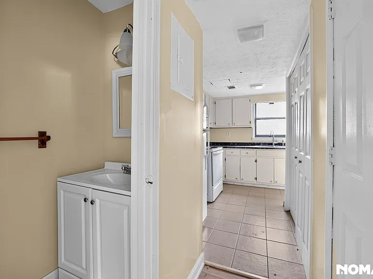 1028 Jeanette Ln — Photo 18