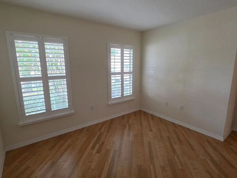 12415 NE 52nd Loop — Photo 23