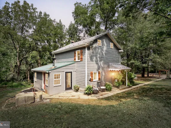 1385 Abbottstown Pike, Hanover, PA 17331