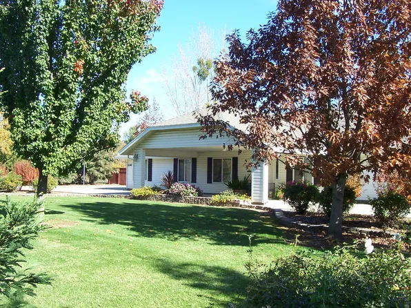 11247 Boessow Rd, Galt, CA 95632