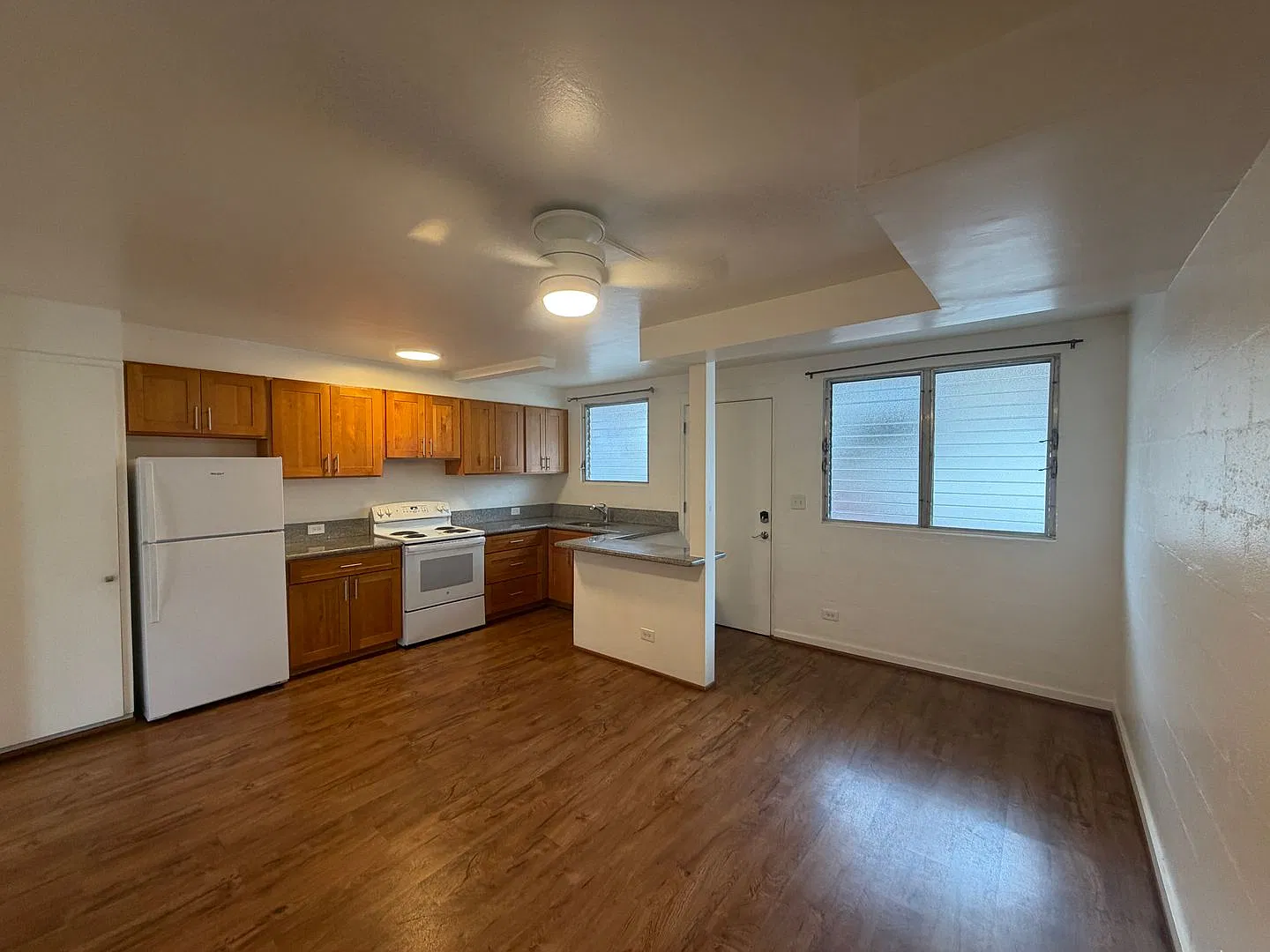 1226-1232 Young — Photo 1