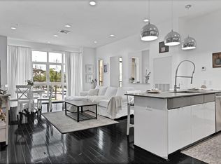 207 Pierce St #203, Houston, TX 77002