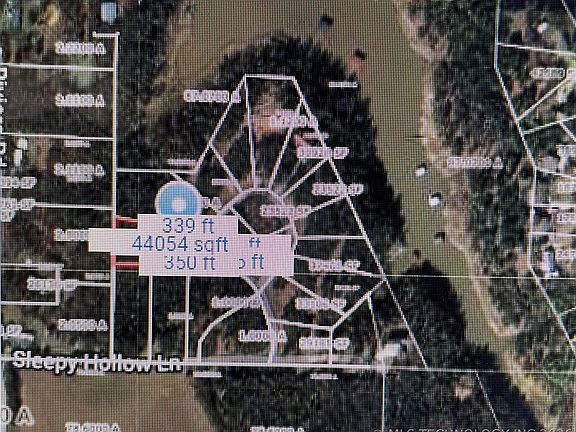 2nd image of 18 Sleepy Hollow Ln