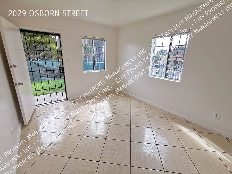 1st image of 2029 Osborn St