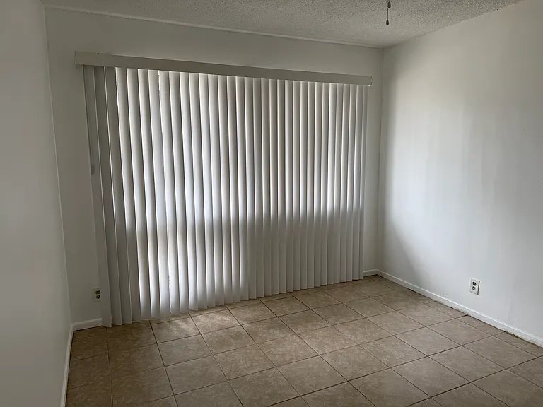 41541 Marine Dr — Photo 25