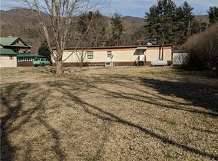 181 Lawson St, Hot Springs, NC 28743