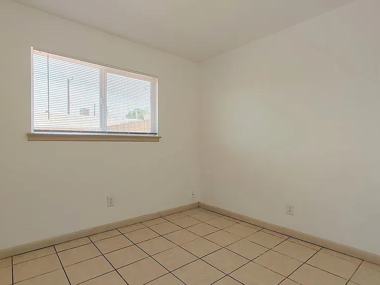 3440 Eastern Ave SE — Photo 5