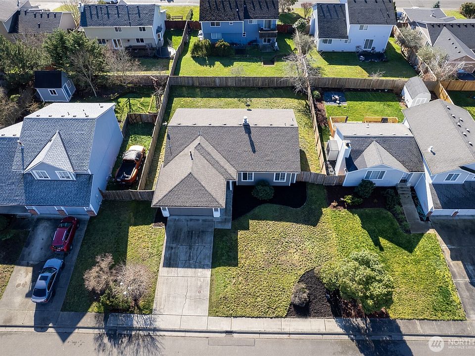 1st image of 11134 171st Street E