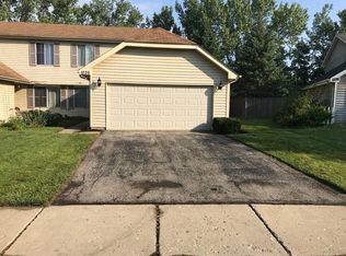1226 Andover Cir, Aurora, IL 60504