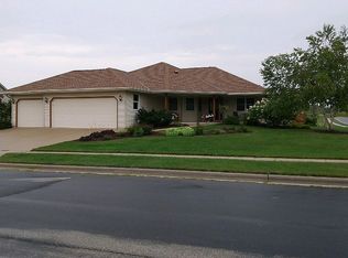 519 Huenink Ave, Cedar Grove, WI 53013