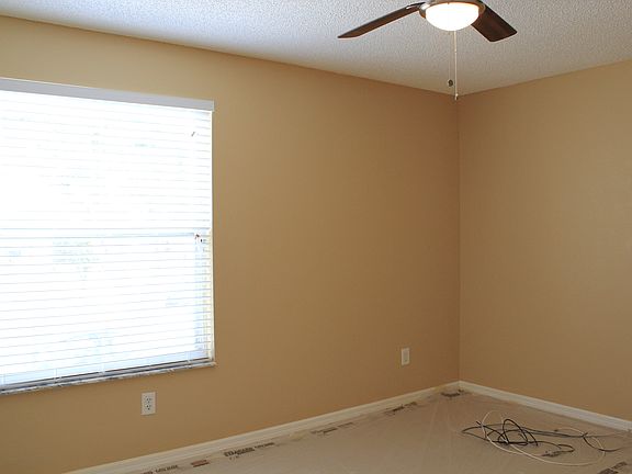 4th image of 5106 Coddington St