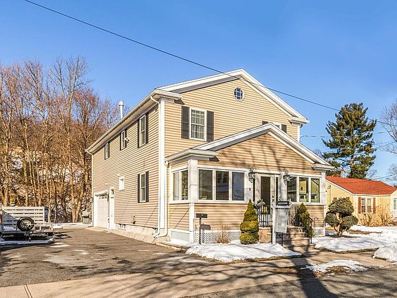 3rd image of 15 Glendale Ave