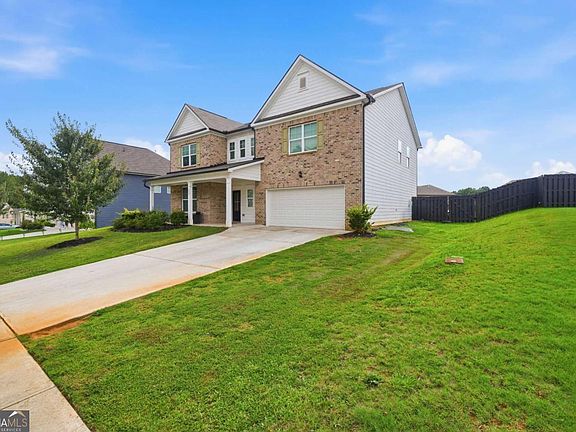 3rd image of 120 Paxton Ln