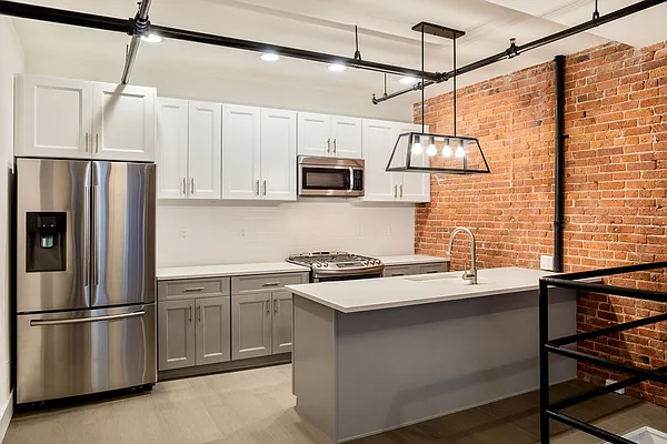 Rented by Compass | media 38