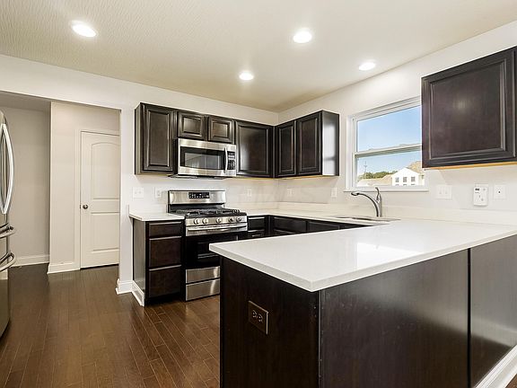 3rd image of 9500 Woodbine Way #48