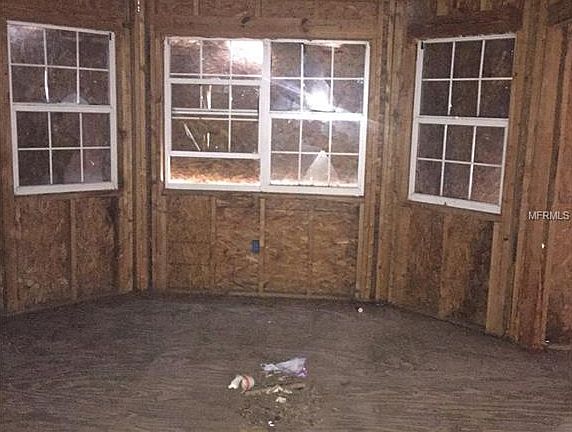4th image of 141 3rd Ave