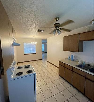 5th image of 728 Lafayette Dr