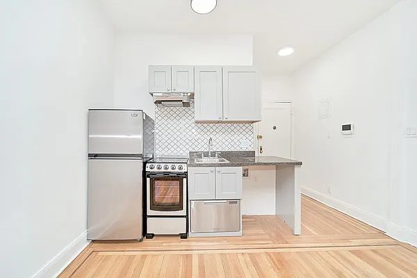 Rented by Living New York | media 12