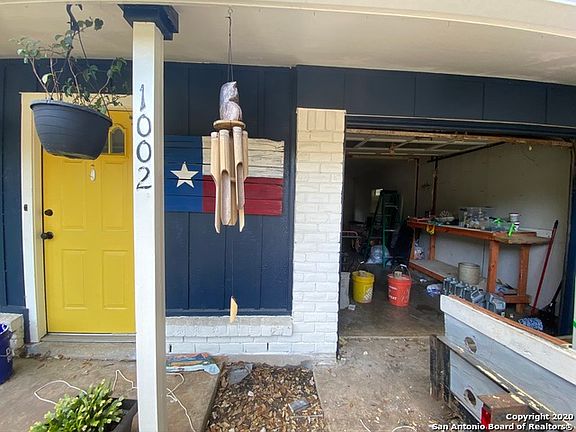 4th image of 1002 Cerro Alto Dr