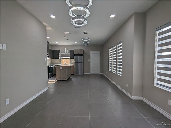 3rd image of 5905 Puffin Ave #2