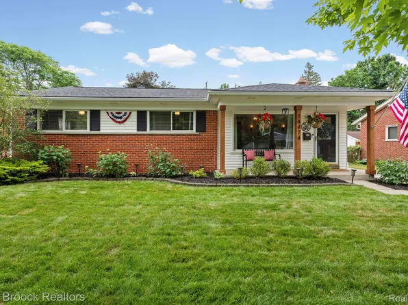 14474 Oxford, Plymouth, MI 48170