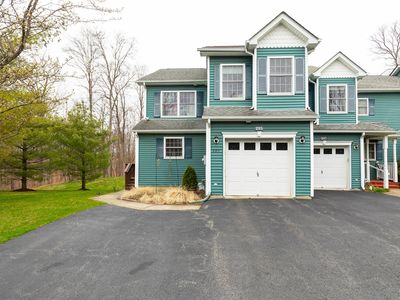 295 Pinebrook Drive, Hyde Park, NY, 12538