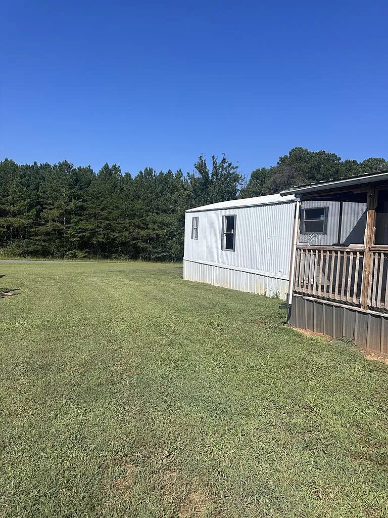 2 bed, 1088 sqft, $975 — Photo 1