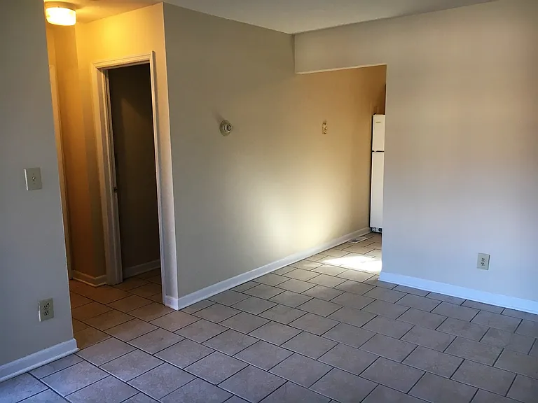 712-714 Riverview Dr — Photo 12