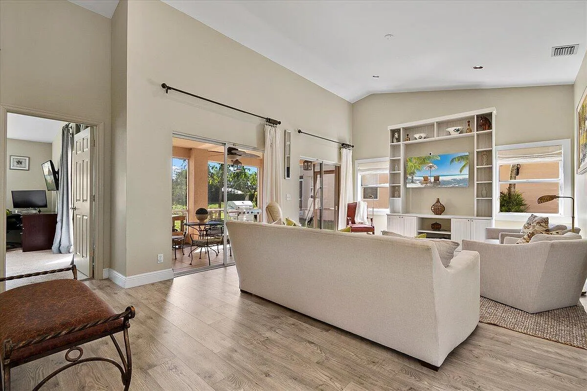 2 bed, 2.0 bath, 1407 sqft, $7,000 — Photo 3