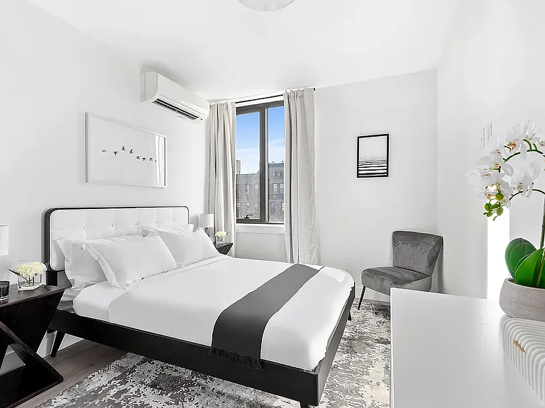 2006 Avenue V #8E — Photo 3