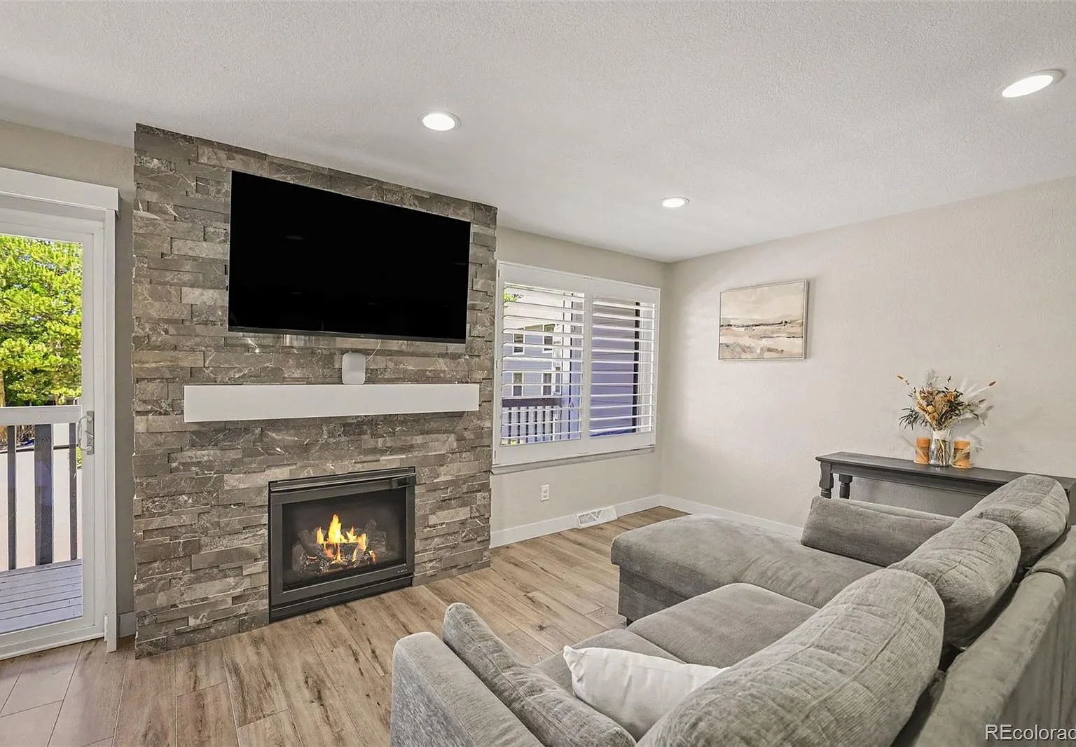 2 bed, 1095 sqft, $2,150 — Photo 4