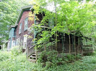 630 Maple Rd, East Aurora, NY 14052