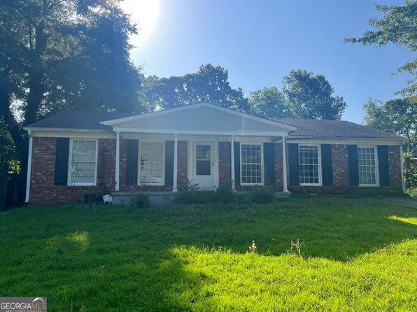 484 King Arthur Ct, Jonesboro, GA 30236