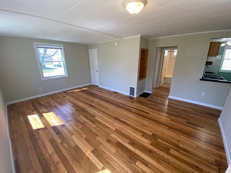 98 Margaret St #B — Photo 10