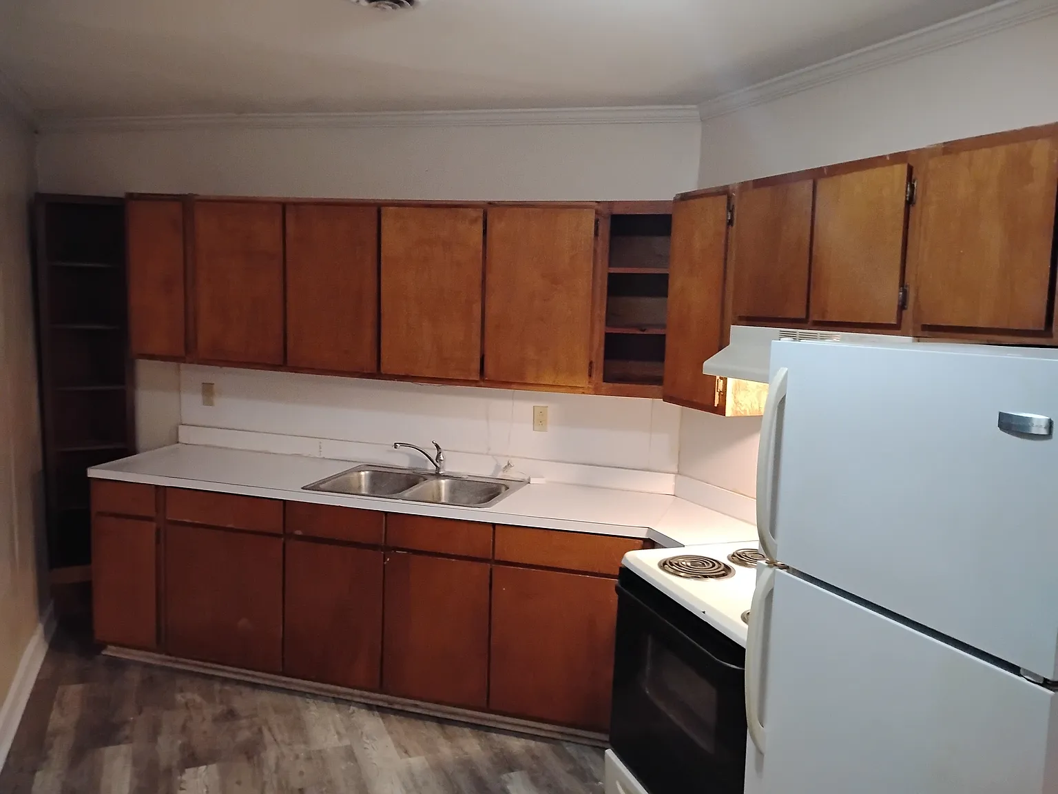 2 bed, 700 sqft, $580 — Photo 3