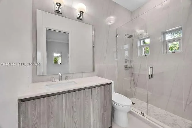 621 N Mashta Dr — Photo 25