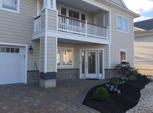 379 Aldo Dr, Toms River, NJ 08753